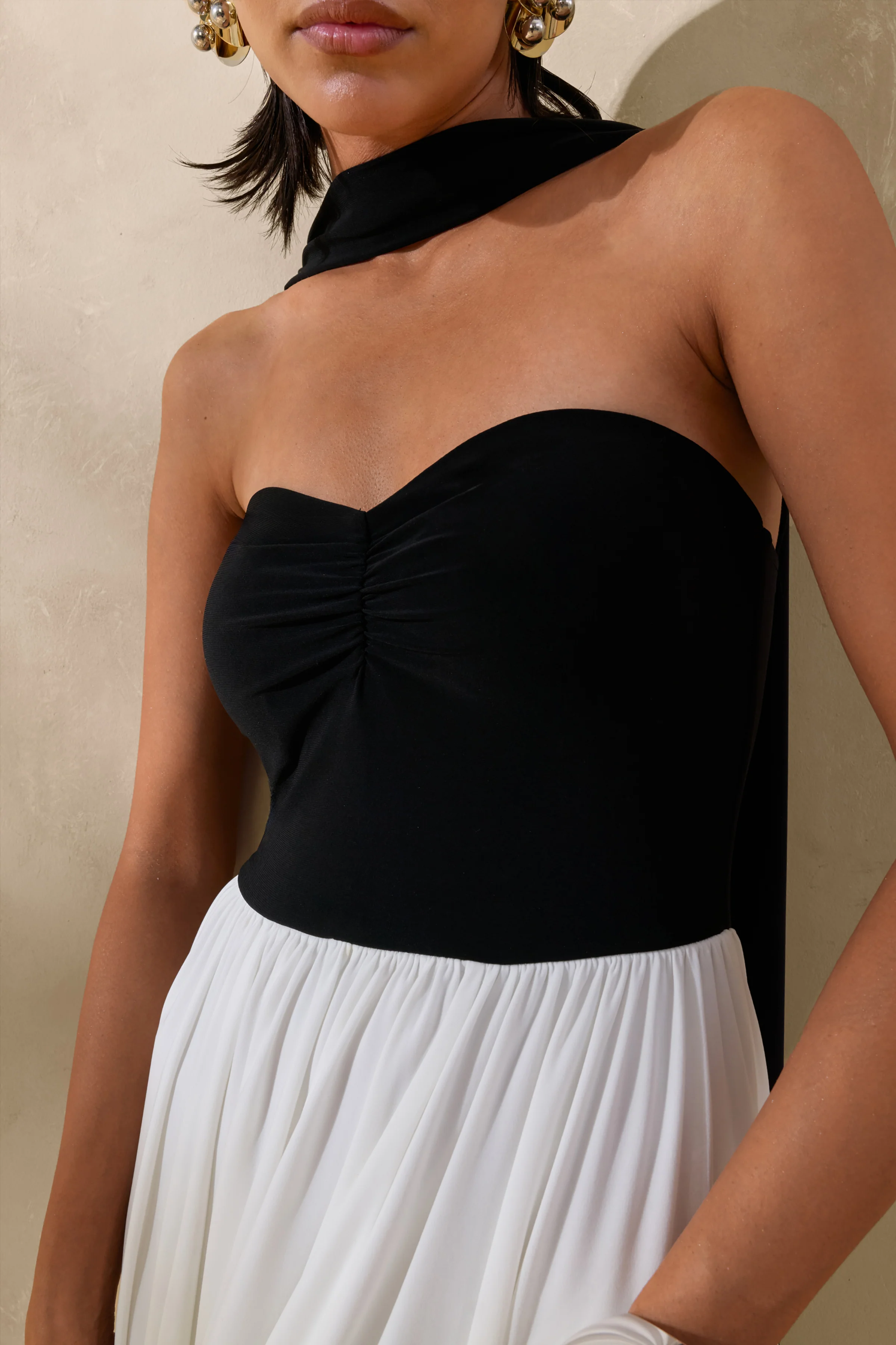 Beamora | Black & White Bandeau Maxi Dress With Cape - Image 4